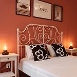 Savoya Flat In The Center Apartment Timisoara