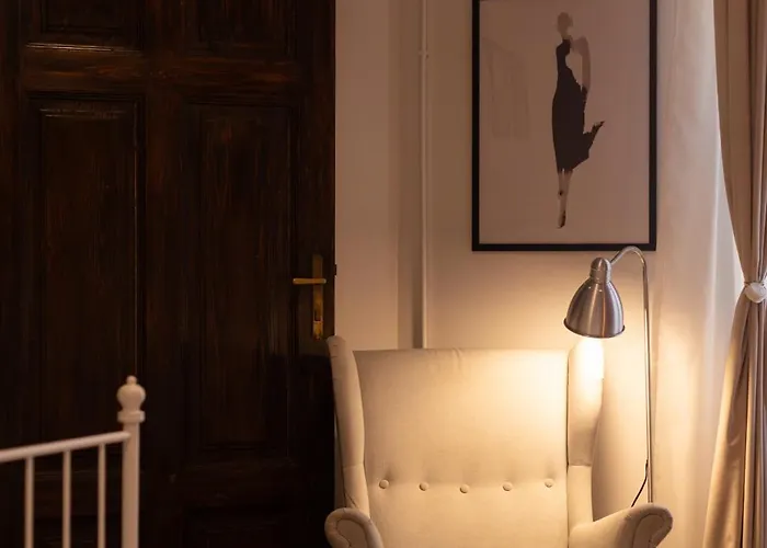 Savoya Flat In The Center